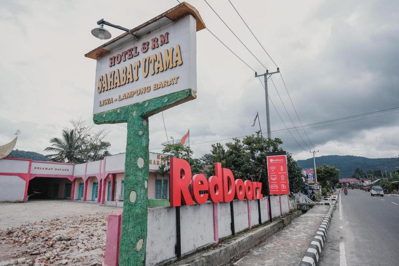 Reddoorz Syariah Near Kebun Raya Liwa Negarabatin Exterior foto