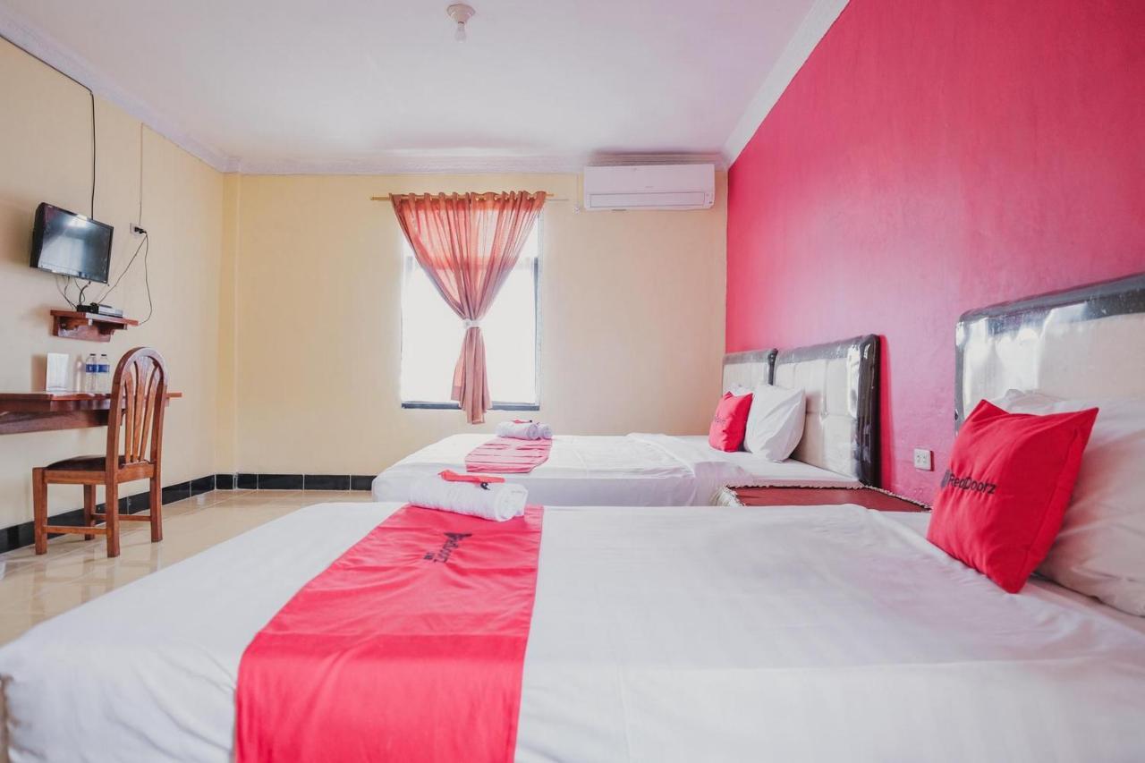 Reddoorz Syariah Near Kebun Raya Liwa Negarabatin Exterior foto